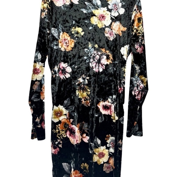 Plus size Dress Maverick the Collection Velvet Floral Dress - Picture 4 of 8
